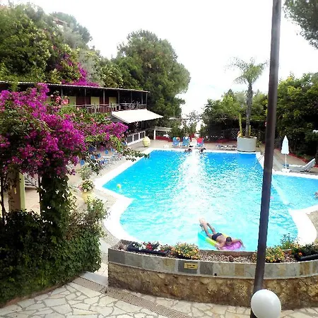 Lefkas Blue 3* Nikiana
